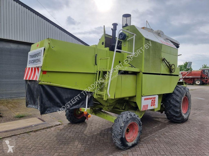 Moisson Claas Dominator 68s Claas Dominator 68S...
