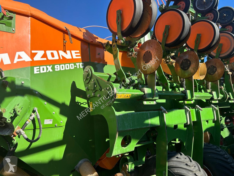 Amazone  EDX 9000-TC seeder