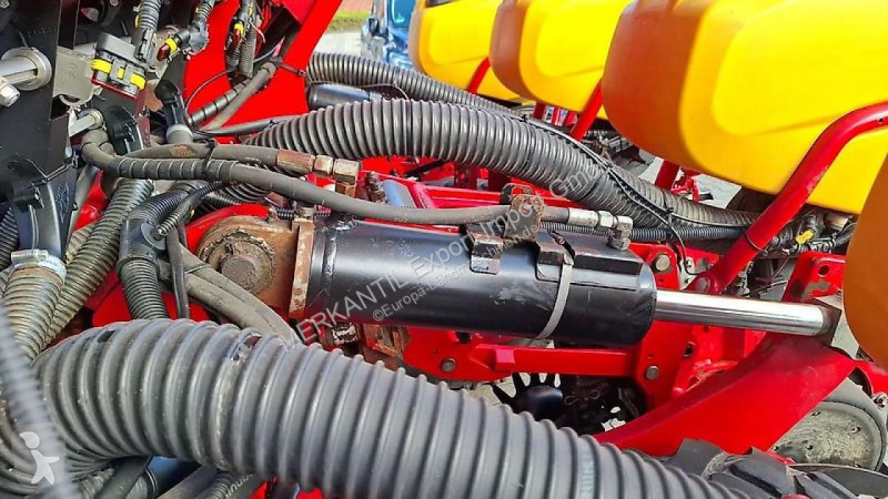 Semoir Väderstad  TEMPO F8 / TPF 8