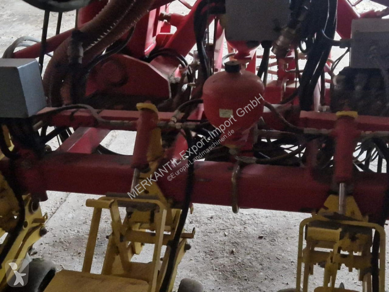 Kverneland  Unicorn 18 reihig seeder