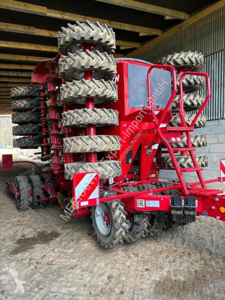Horsch  Pronto 6DC seeder