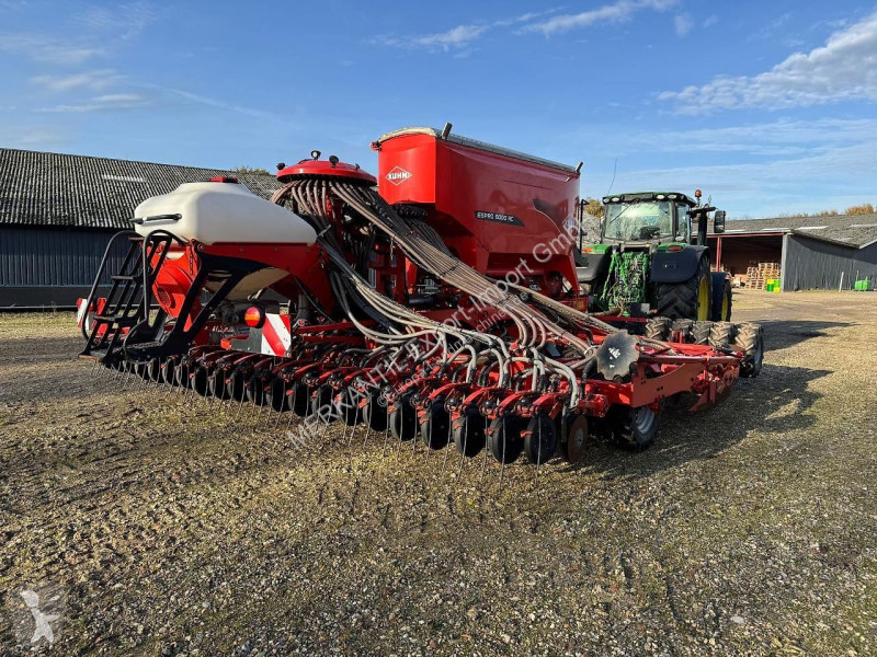 Kuhn  ESPRO 6000 RC seeder