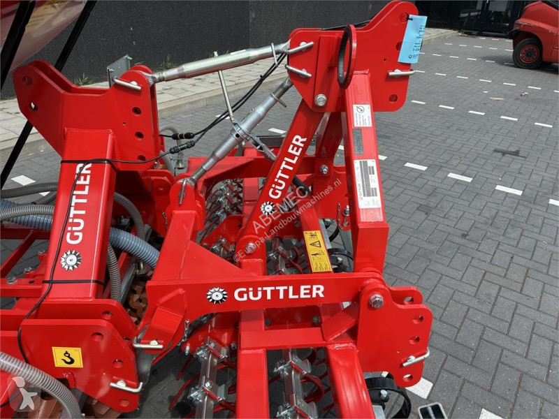 Secí stroj  Guttler GreenMaster 300