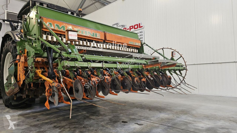 Såningsmaskin Amazone AD 302 KG 302
