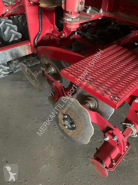 Horsch  Pronto 8 DC seeder
