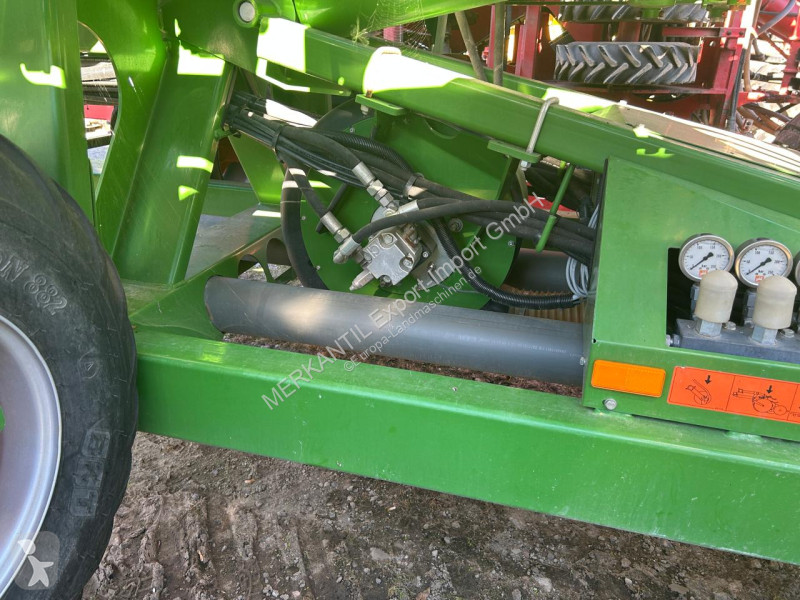 Amazone  EDX 9000-TC seeder