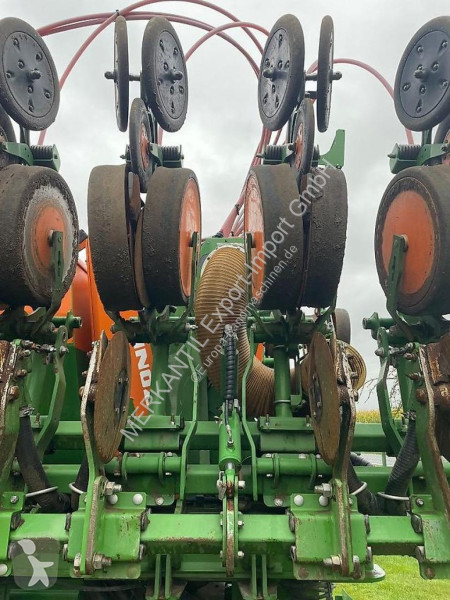 Amazone  EDX 6000 TC  seeder