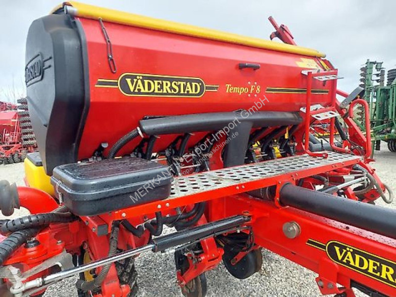 Semoir Väderstad  Tempo F8 mit E Service