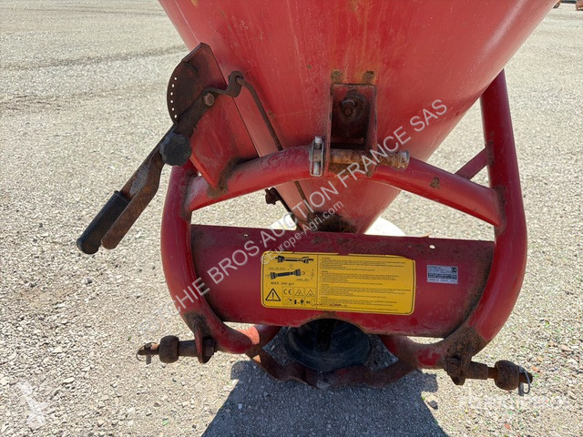 Pulverización Cosmo  500 Spreader P