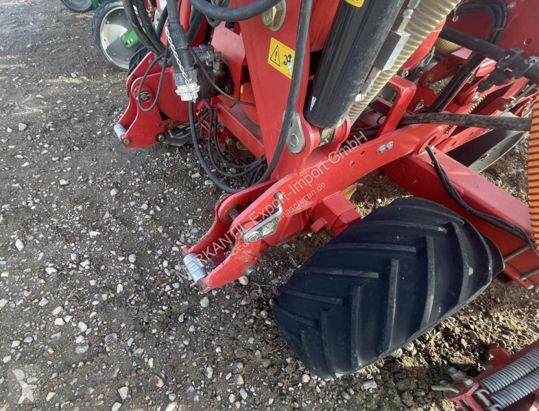 Semoir Kverneland  Optima 6M 8 Reihen