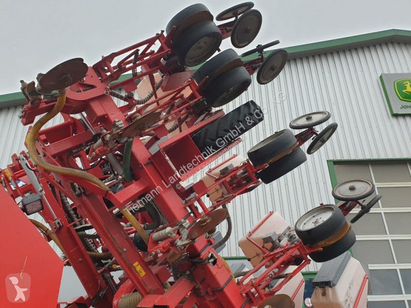 Semoir Becker  AEROMAT MAXI-LINE