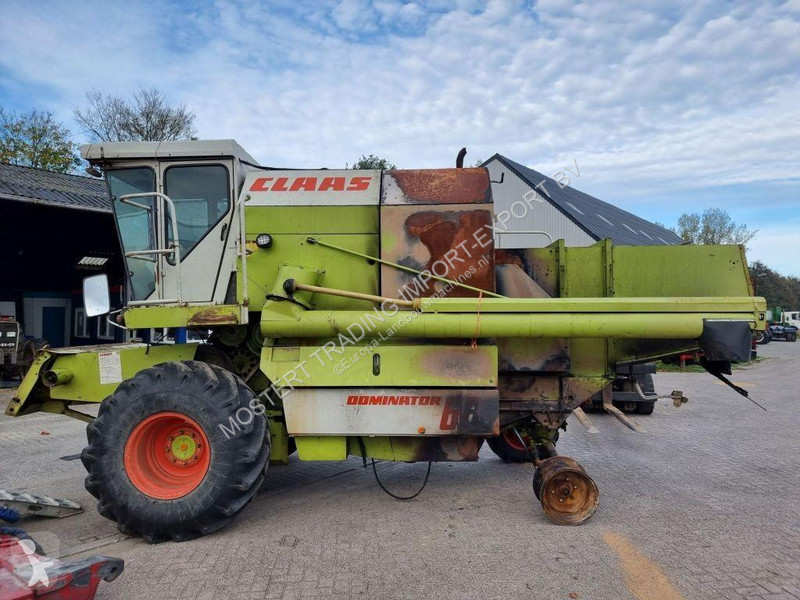 Moisson Claas Dominator 68s Claas Dominator 68S...