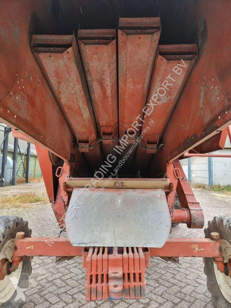 Laverda 3550 R Laverda 3550 R combine harvester...