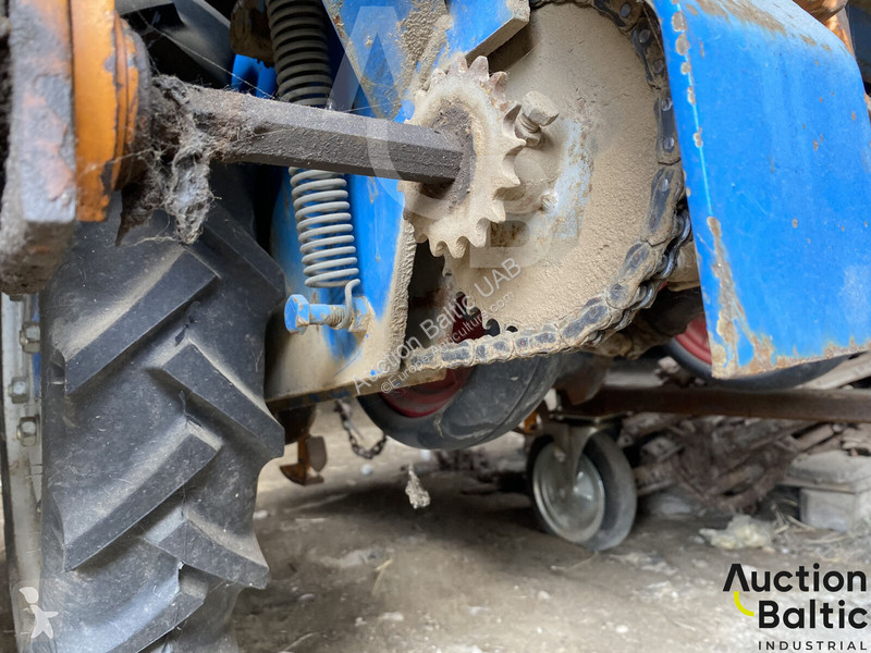 UD2012 seeder