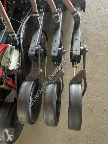 Horsch  Pronto 8 DC seeder