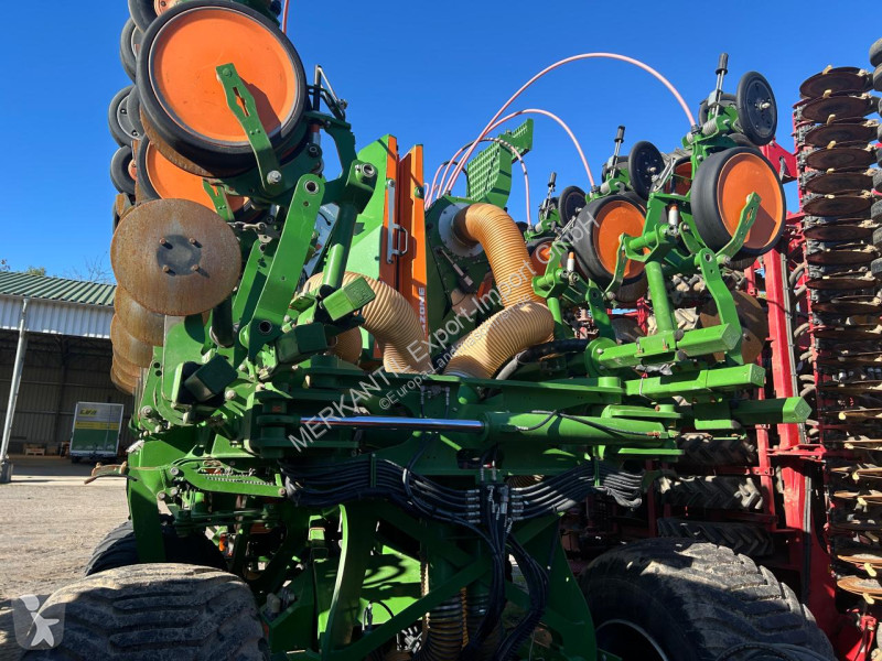 Amazone  EDX 9000-TC seeder