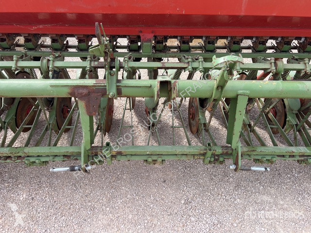 Seeder