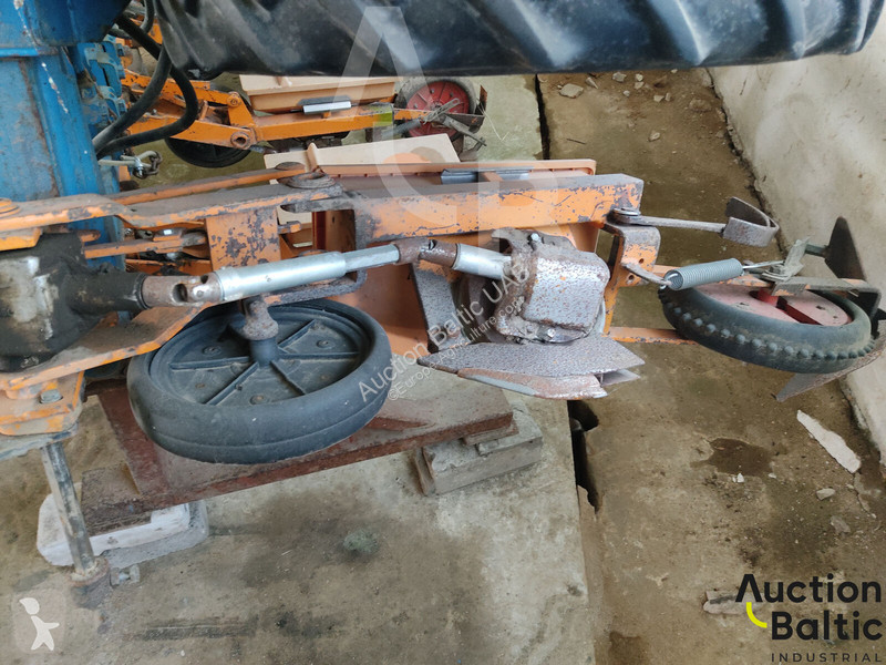 UD2000 seeder