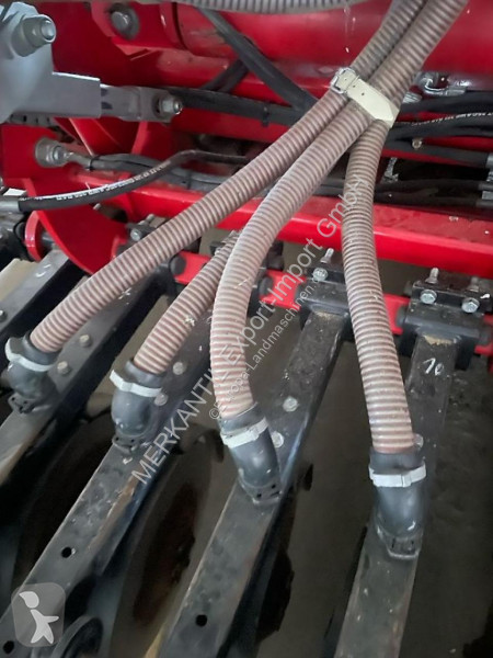 Horsch  Pronto 8 DC seeder