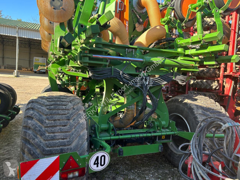 Amazone  EDX 9000-TC seeder