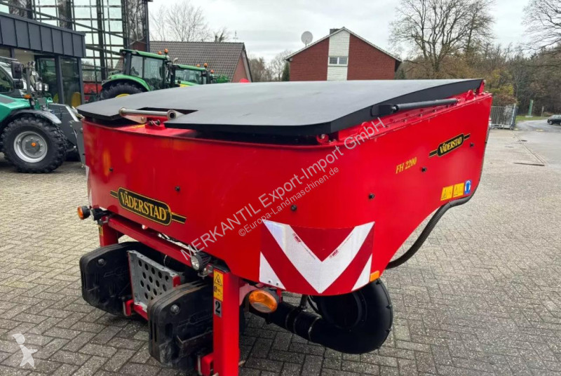 Semoir Väderstad  FH 2200 + Tempo V10