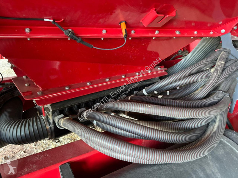 Horsch  Maestro 18SV  seeder