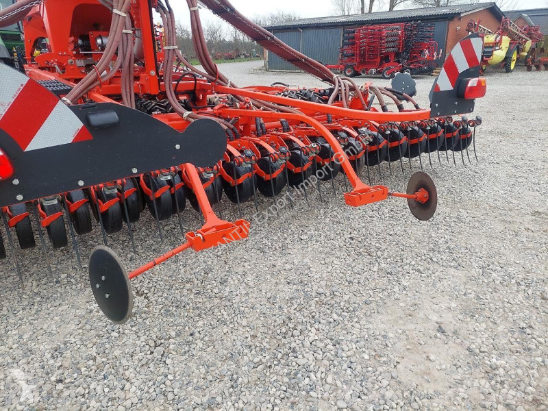 Såningsmaskin Kuhn 6000 RC „Mix“ Vistaflow
