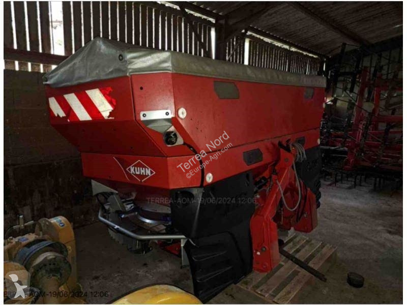 Épandage Kuhn AXIS 40.1 W T25