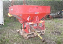 Distributeur d'engrais Kuhn MDS 735 M 1200 litres 18m