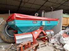 Sulky Distributeur d'engrais occasion