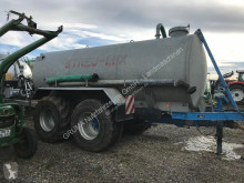 Cisterna se zadní tryskou PXT 136