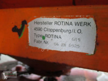 Distributeur d'engrais Rotina 681