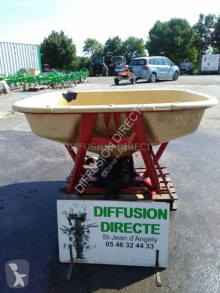 Vicon distributeur d'engrais 600 Gödselspridare begagnad
