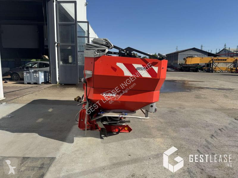 Épandage Kuhn  AXIS 40.1 W