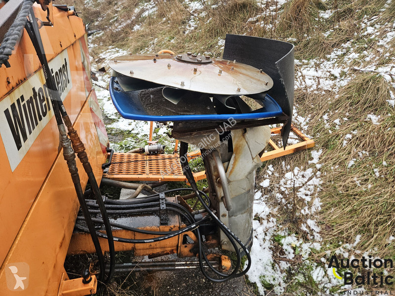 Gödselspridning  screw spreader