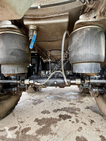 Gödselspridning   Garant TAV 28 mit Jurop-Pumpe