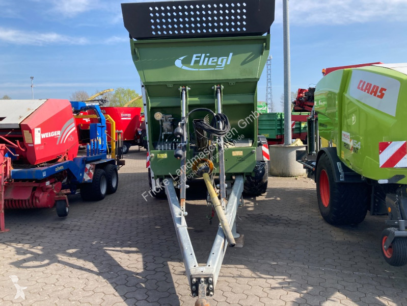 Gödselspridning Fliegl  KDS 265  Tiefbett...