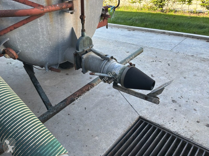 Gödselspridning  V330