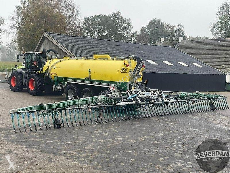 Bemesting  Garant RTLX 32000 Claas Xerion 4000