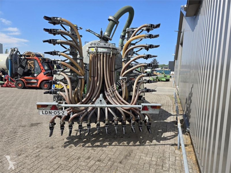 Joskin 8400S + Joskin 6020/28MAH crop dusting