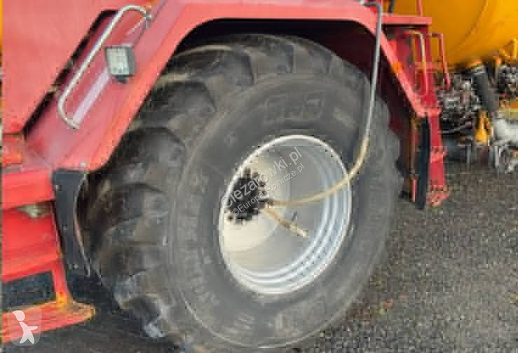 Gödselspridning Terra Gator TG 3104