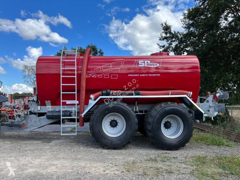 Gülletankwagen / Slurry tanker / Epandeur à...