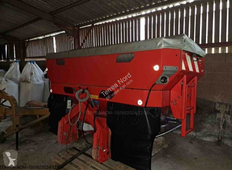 Épandage Kuhn AXIS 40.1 W T25