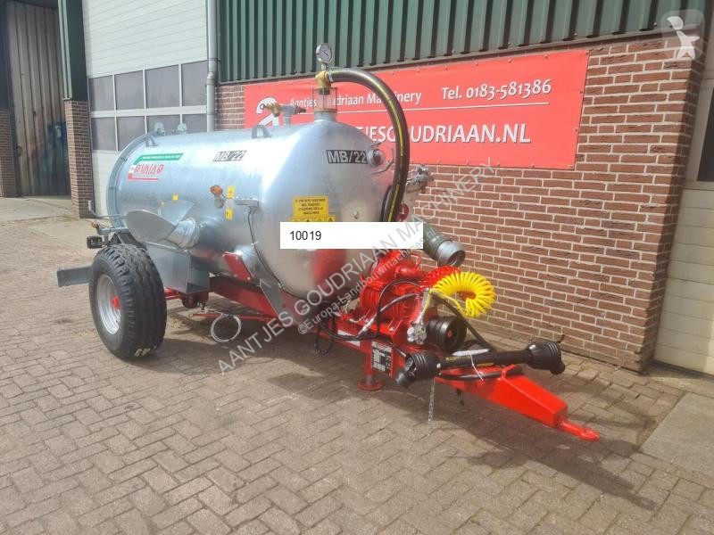 Vaia waterwagen MB22 - Nieuw crop dusting