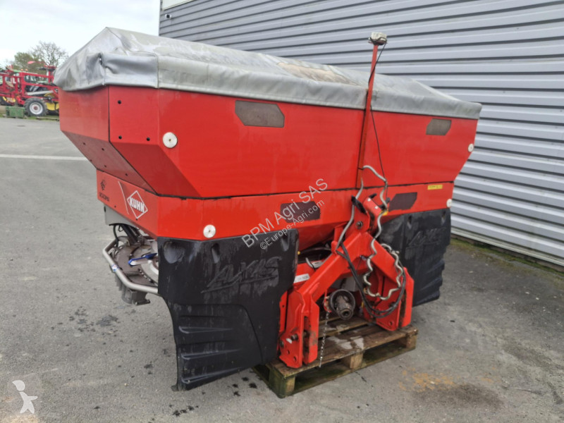 Kuhn  crop dusting