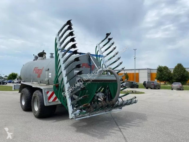 Esparcimiento Fliegl  VFW 16000L