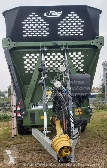 Esparcimiento Fliegl KDS140