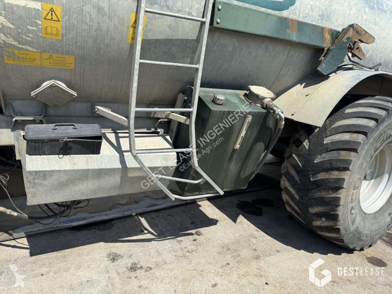 Розкидання /розливання добрив Jeantil  GT15500