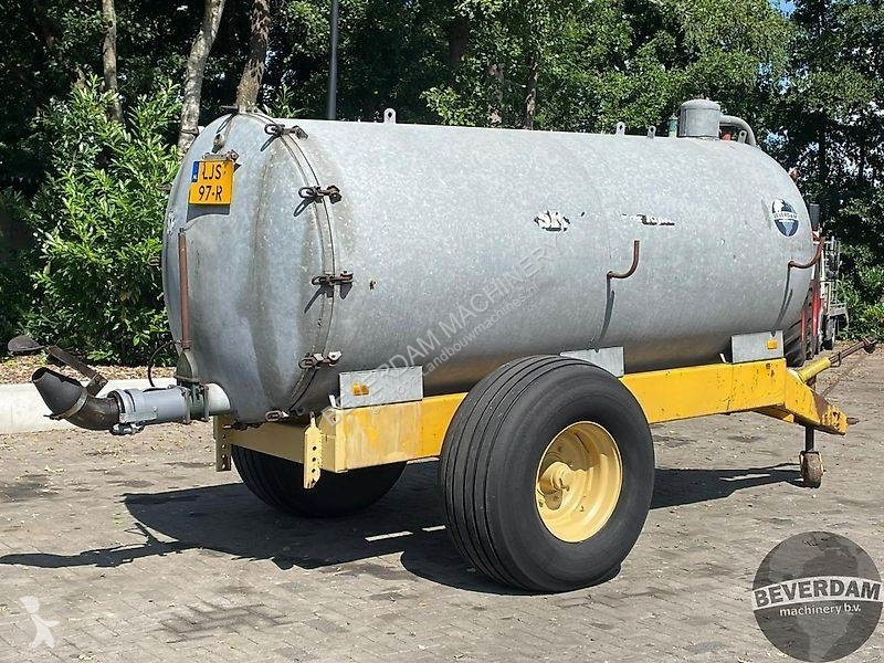 Gödselspridning 6800l watertank