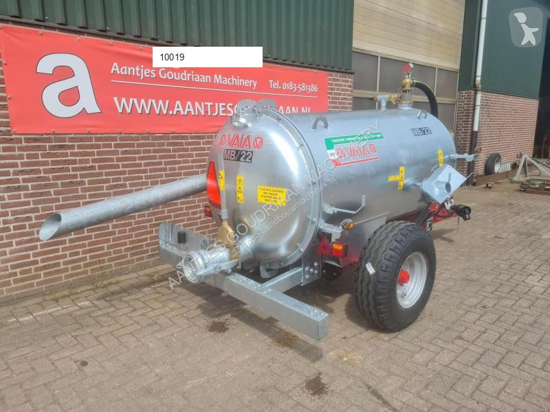 Vaia waterwagen MB22 - Nieuw crop dusting